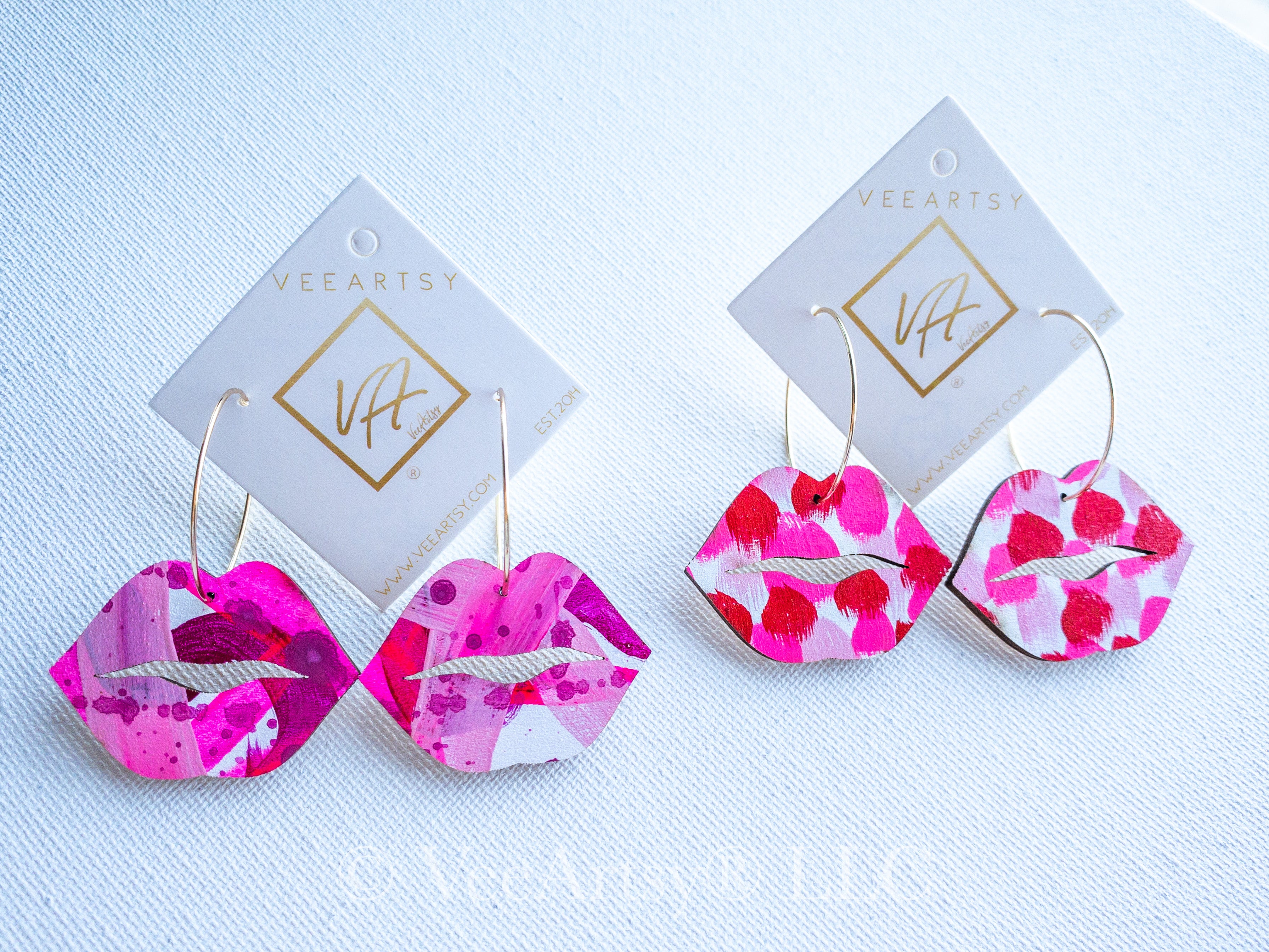 -LIP HOOPS- PINK ABSTRACT #W MSRP $39.00